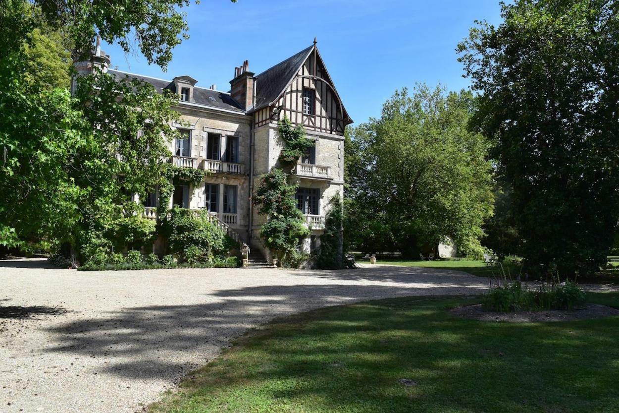 Bed and Breakfast Manoir De Plaisance Benon Екстер'єр фото